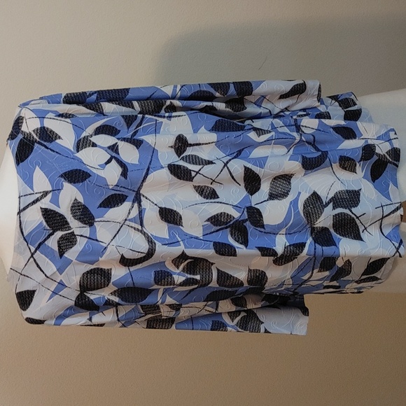 JM Collection XL soft knit blouse - Picture 2 of 8